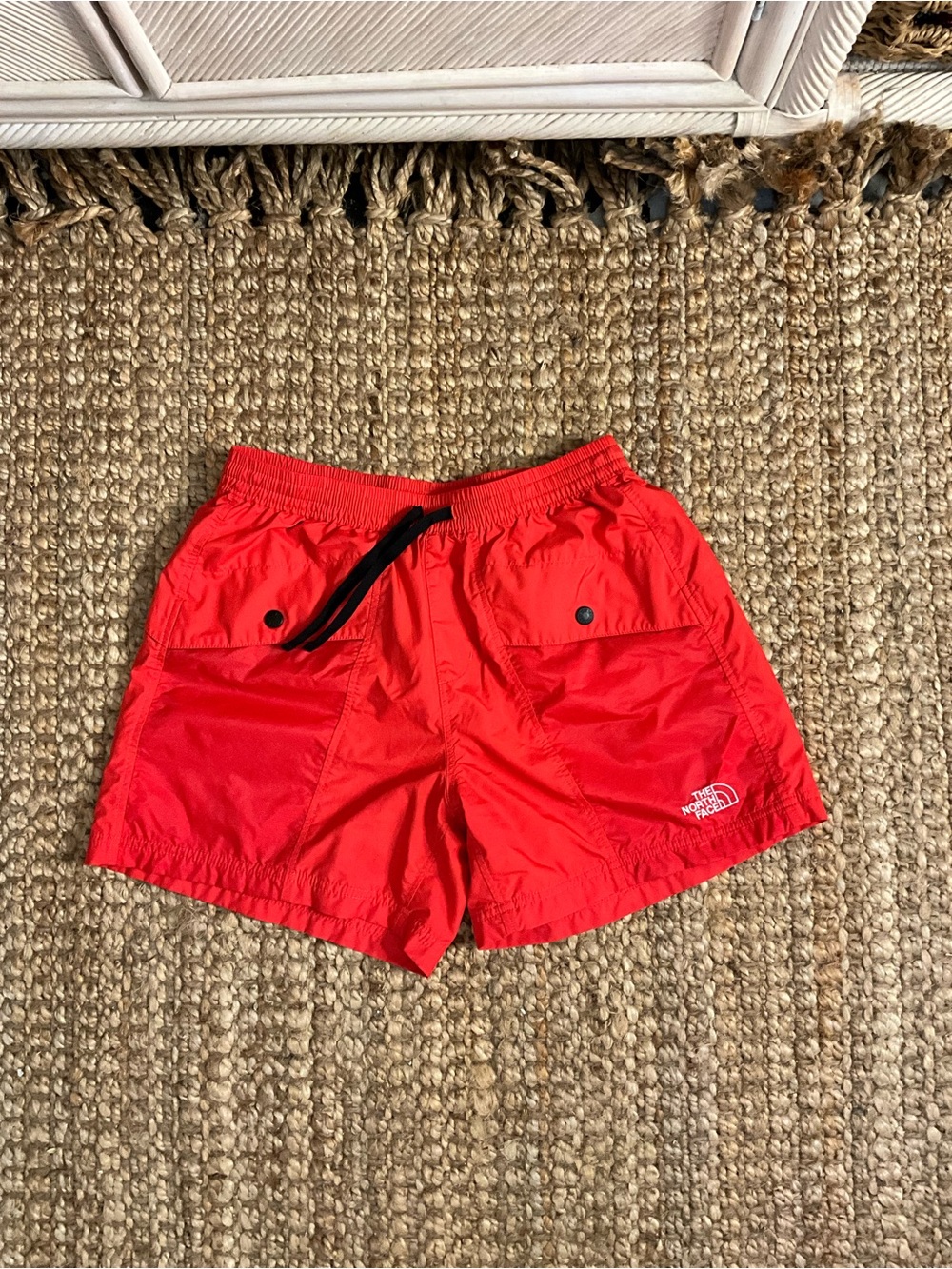 The North Face Active Shorts - Picture 2 of 4